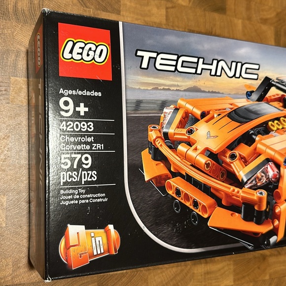 Lego 42093 Technic Chevrolett Corvette ZR1 Building Set 2in1 579pcs Age9+ New - Picture 5 of 6